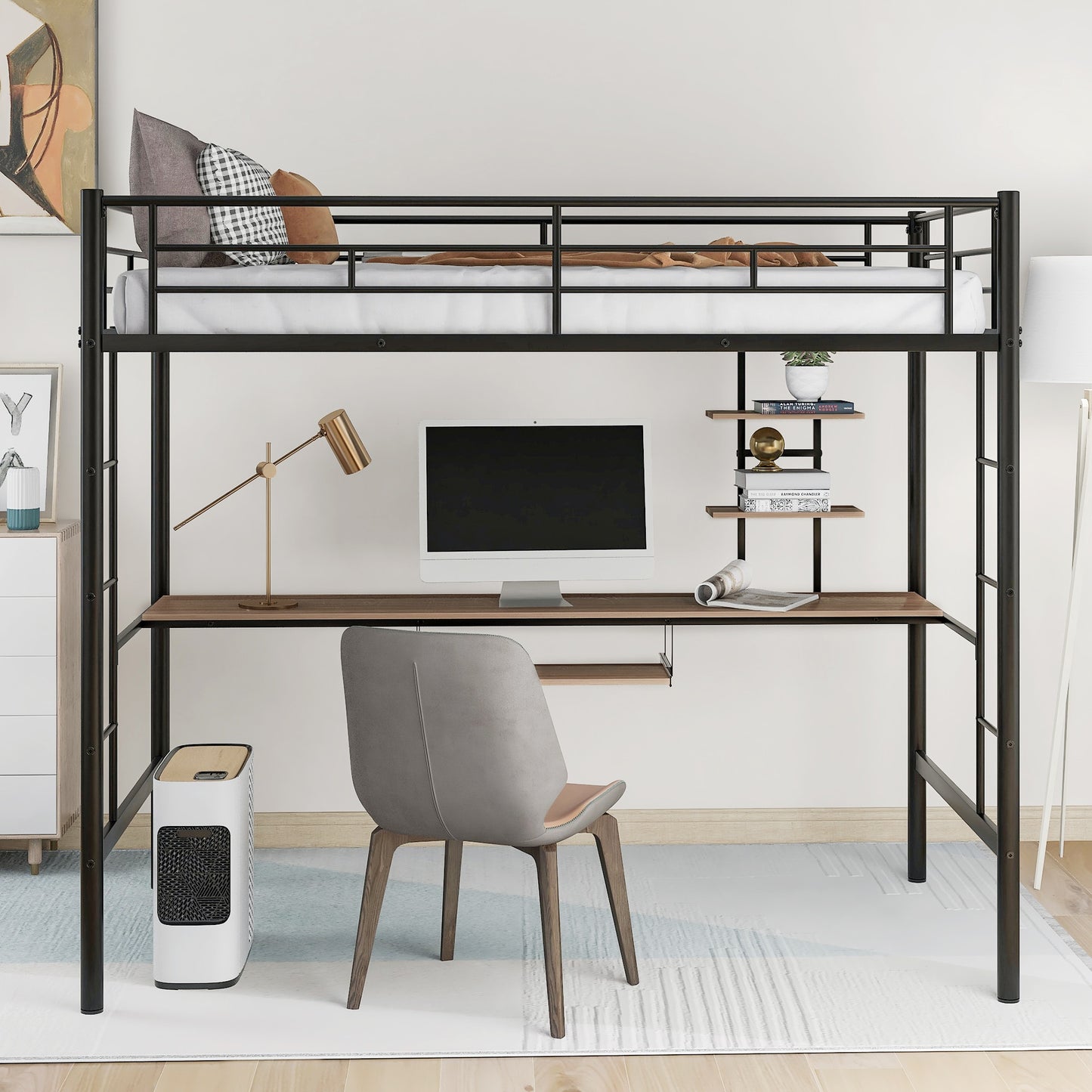 Platzsparendes Twin-Size-Hochbett mit Schreibtisch und Regal