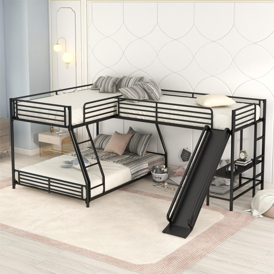 L-förmiges Twin-Over-Etagenbett mit Twin-Size-Hochbett, eingebautem Schreibtisch und Rutsche