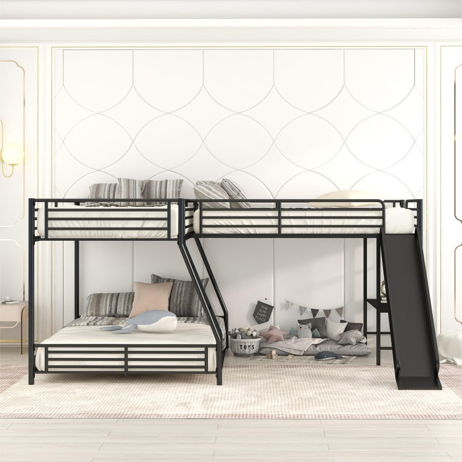 L-förmiges Twin-Over-Etagenbett mit Twin-Size-Hochbett, eingebautem Schreibtisch und Rutsche