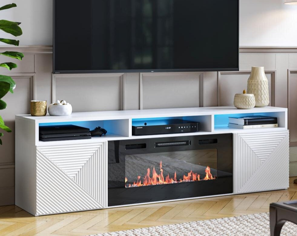 TV-Ständer mit Kamin inklusive