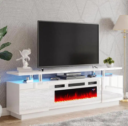 TV-Schrank mit Kamin inklusive