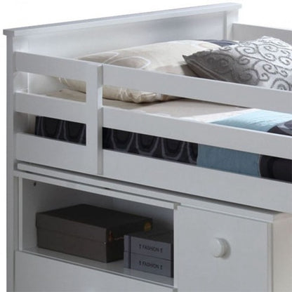 Hochbett mit Ablagen + Schreibtisch + Leiter